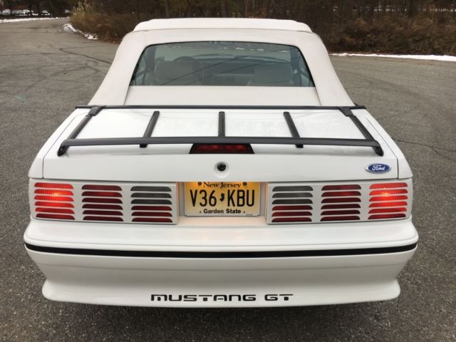 1990 Ford Mustang GT - photo 5