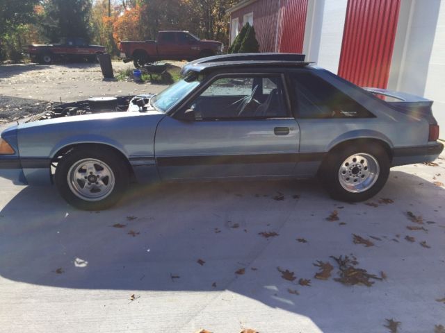 1990 Ford Mustang - photo 2