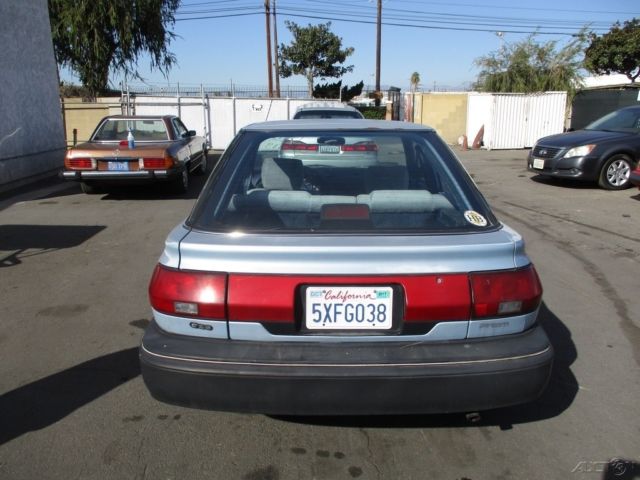 1990 Geo Prizm Base Hatchback 5-Door - photo 4