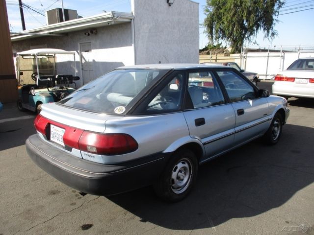 1990 Geo Prizm Base Hatchback 5-Door - photo 5