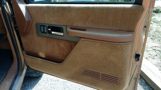 1990 GMC K3500 Sierra SLE - photo 3