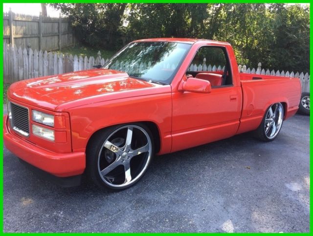 1990 GMC Sierra 1500 Pickup Truck, LS Conversion 5L V8 16V, Auto Trans 1990 GMC Sierra 1500 Custom Resto-Mod Pickup Truck