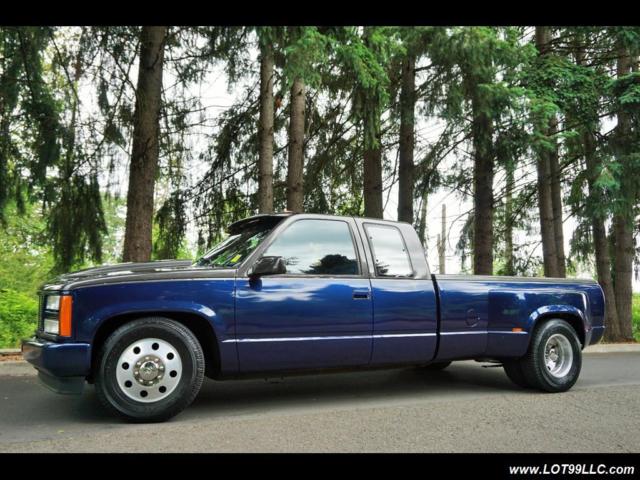 1990 GMC Sierra 3500 SLE 454 V8 EXtended Cab Dually - photo 2