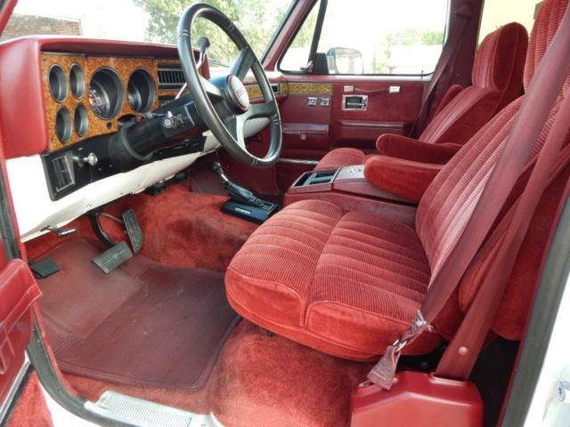 1990 Chevrolet Suburban Silverado - photo 8