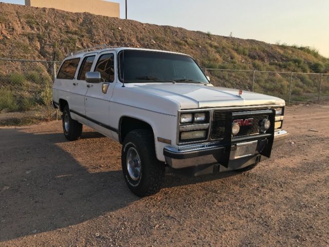 1990 GMC Suburban SLE - photo 2