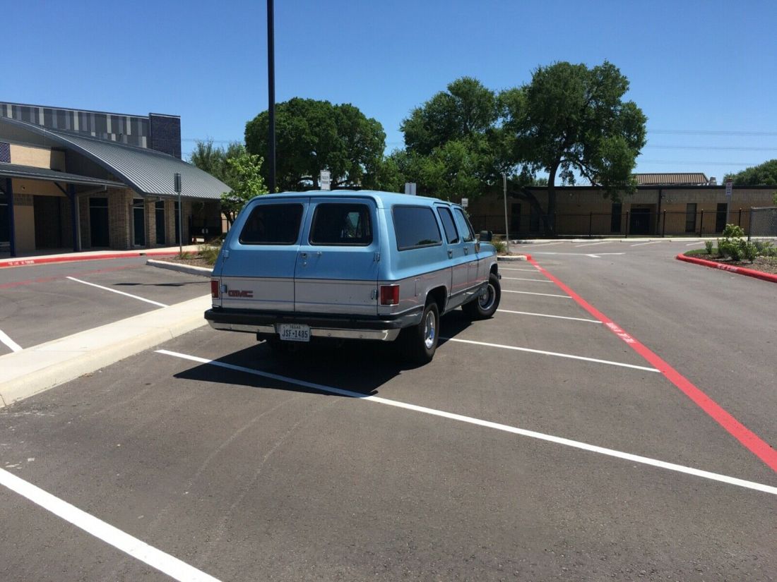 1990 GMC Suburban - photo 4