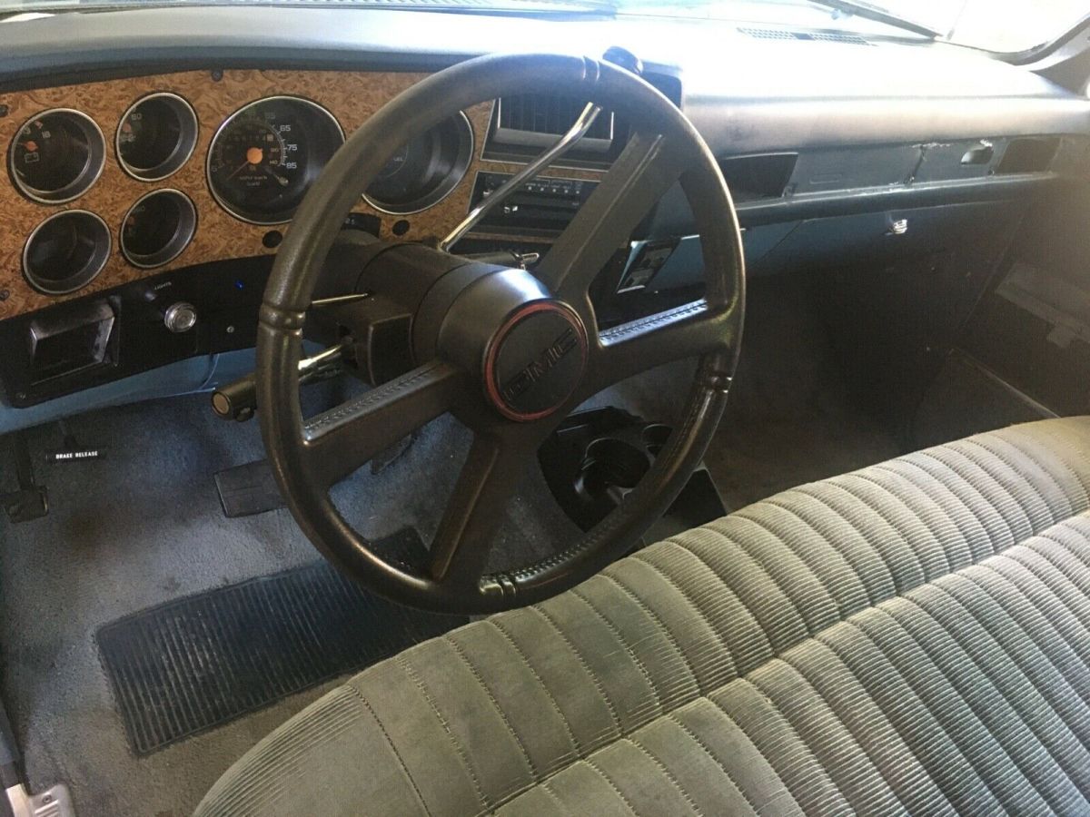 1990 GMC Suburban - photo 6