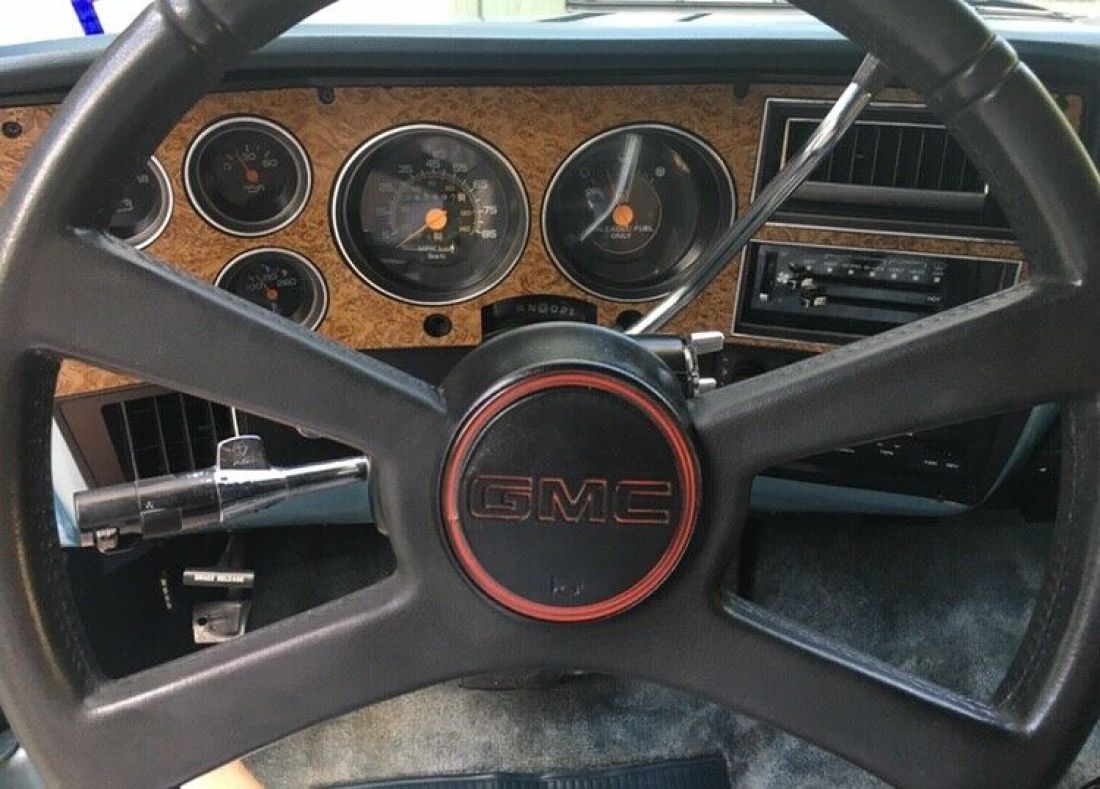 1990 GMC Suburban - photo 7