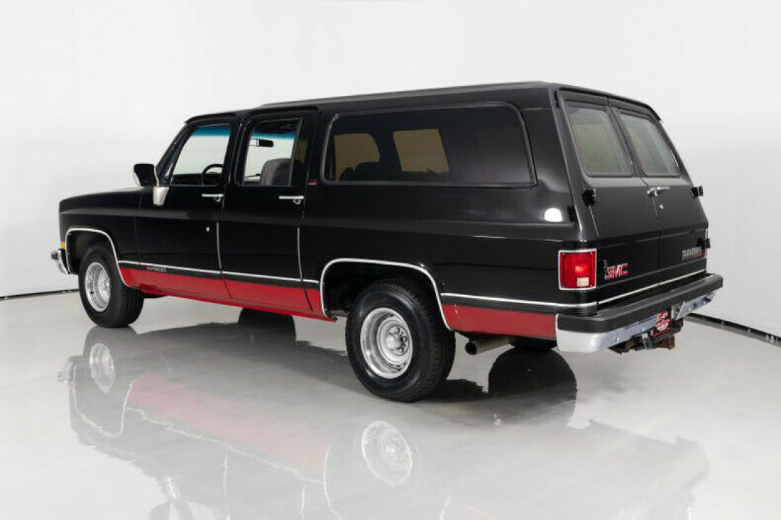 1990 GMC Suburban R1500 - photo 8