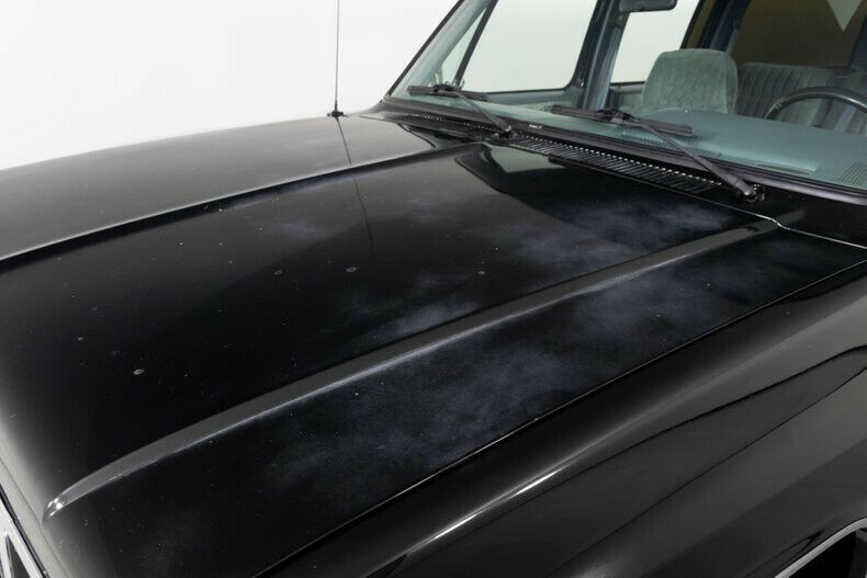 1990 GMC Suburban R1500 - photo 6