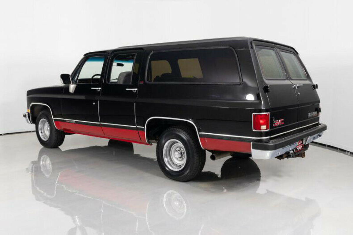 1990 GMC Suburban R1500 - photo 8