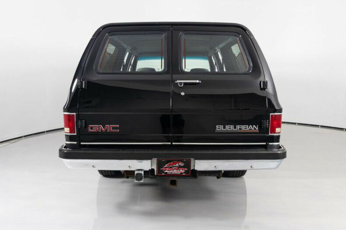 1990 GMC Suburban R1500 - photo 9