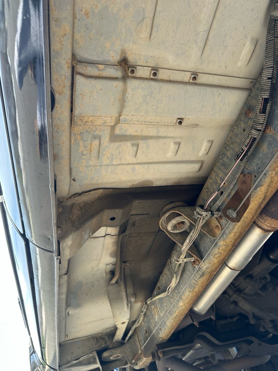 1990 GMC Suburban V25 CONVENTIONAL - photo 13