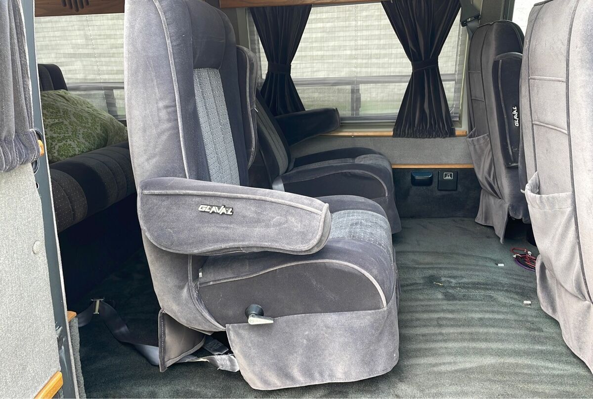 1990 GMC Vandura - photo 9