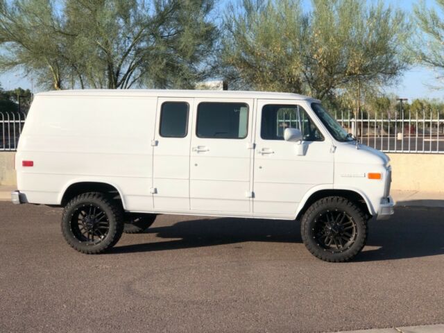 1990 GMC Vandura - photo 2