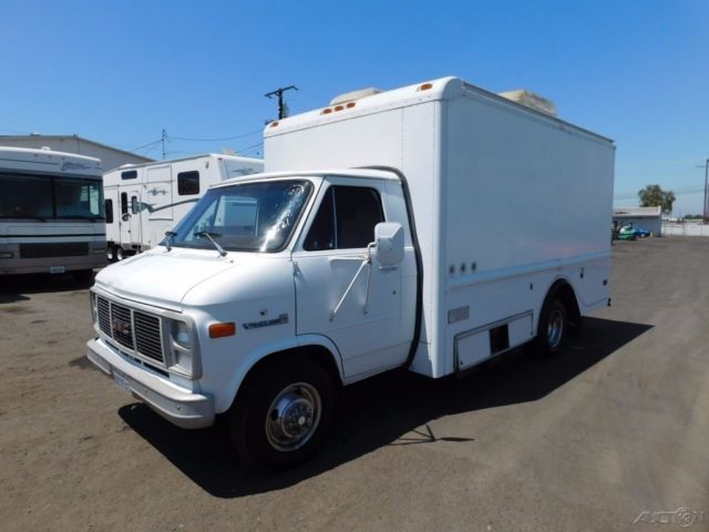 1990 GMC Vandura - photo 2