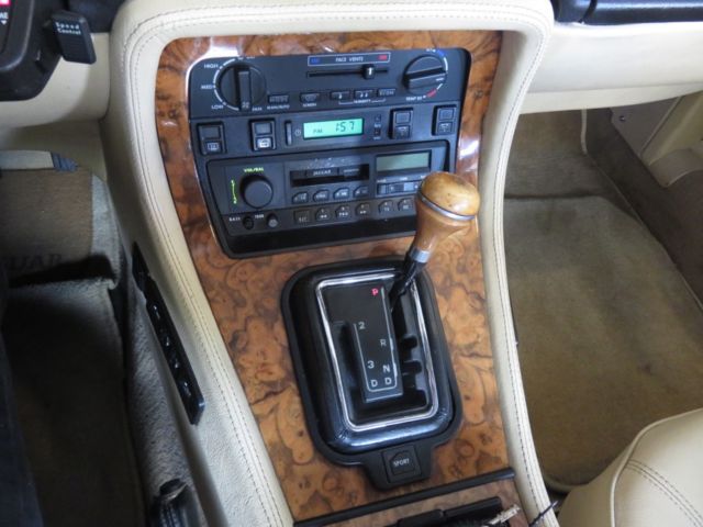1990 Jaguar XJ XJ6 Vanden Plas Special Edition Sedan - photo 7
