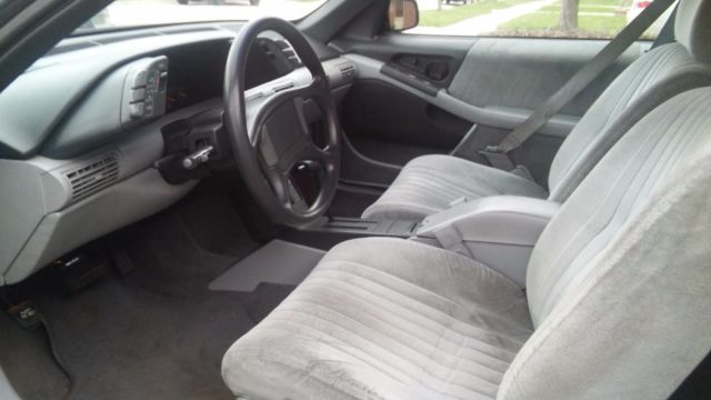 1990 Pontiac Grand Prix LE - photo 9