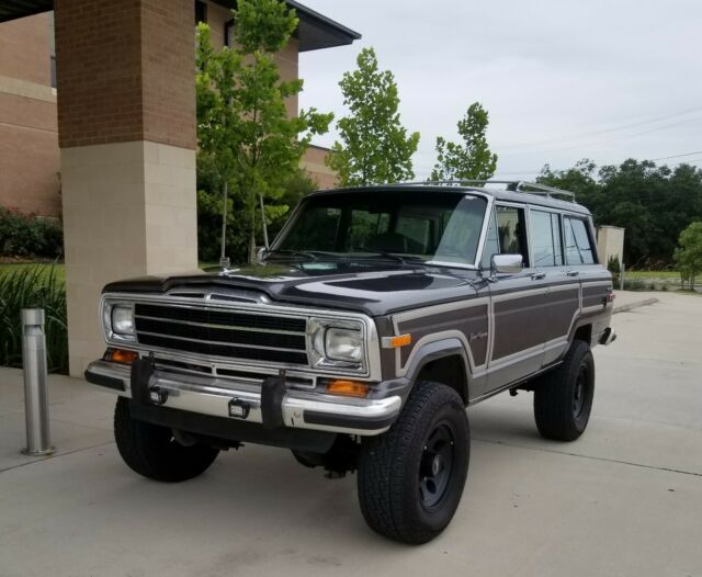 1990 Grand Wagoneer 5.9 TRADES CONSIDERED 1990 Jeep Wagoneer Grand Wagoneer