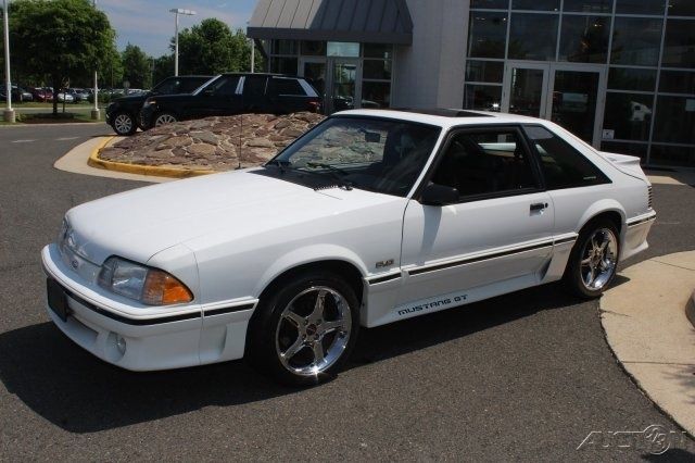 1990 Ford Mustang GT - photo 12