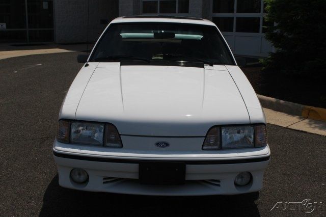 1990 Ford Mustang GT - photo 3