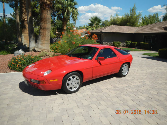 1990 Guards Red Porsche 928 GT 5-Speed 1990 Porsche 928 GT