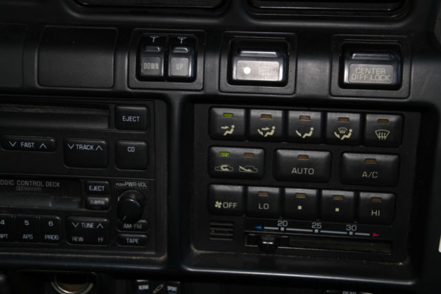 1990 Toyota Land Cruiser VX Limited - photo 10