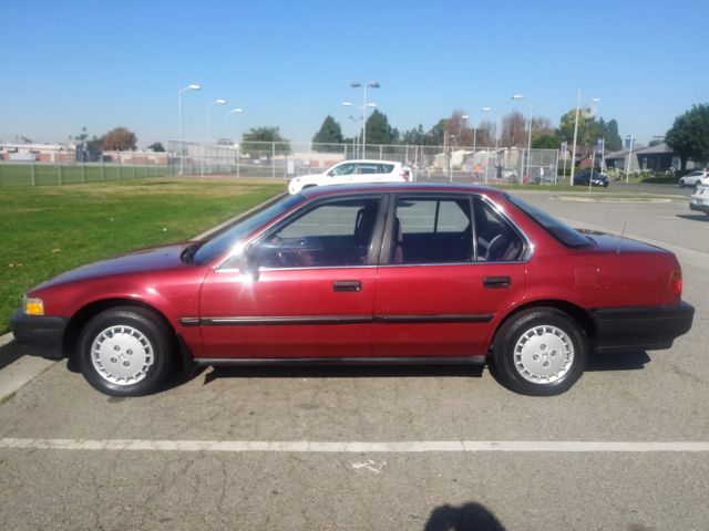 1990 Honda Accord DX 121K miles!! Wow! Drives Great and Looks Great - Classic!! 1990 Honda Accord DX