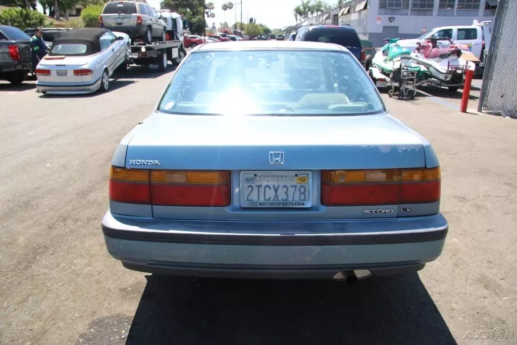 1990 Honda Accord LX - photo 5