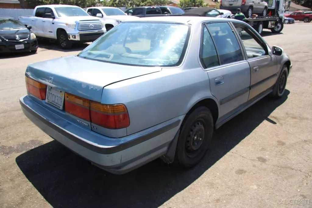 1990 Honda Accord LX - photo 6