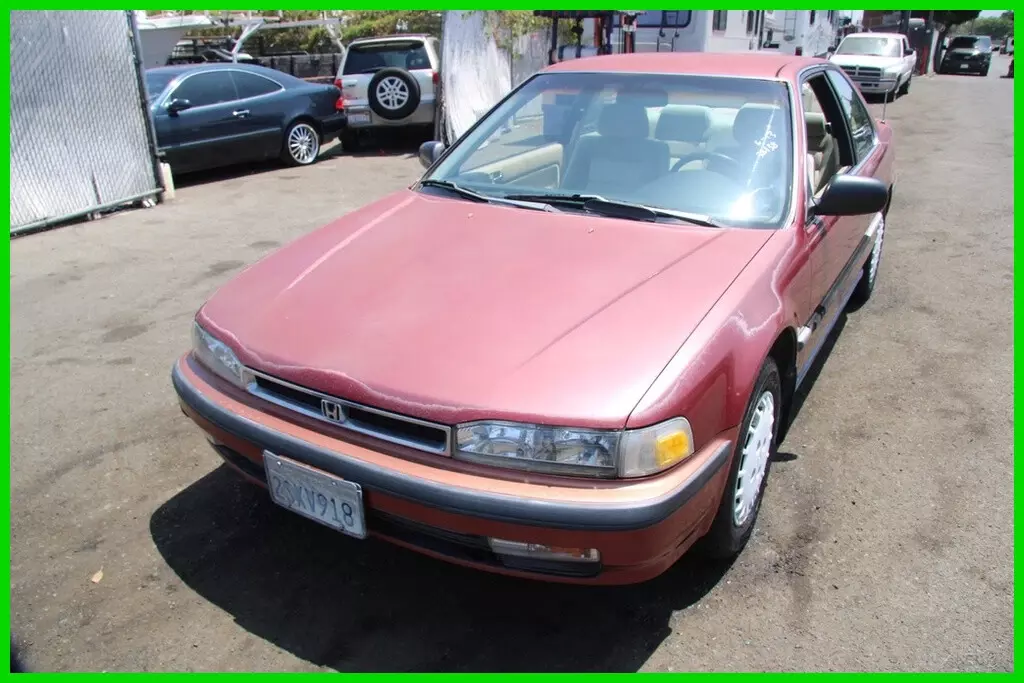 1990 Honda Accord LX 4 Cylinder NO RESERVE 1990 Honda Accord LX