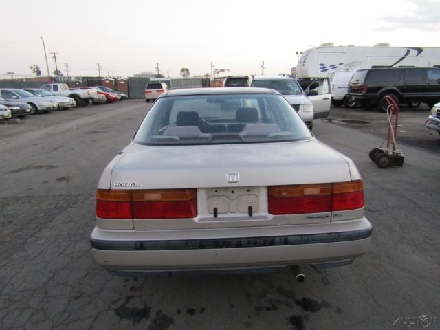 1990 Honda Accord LX - photo 4