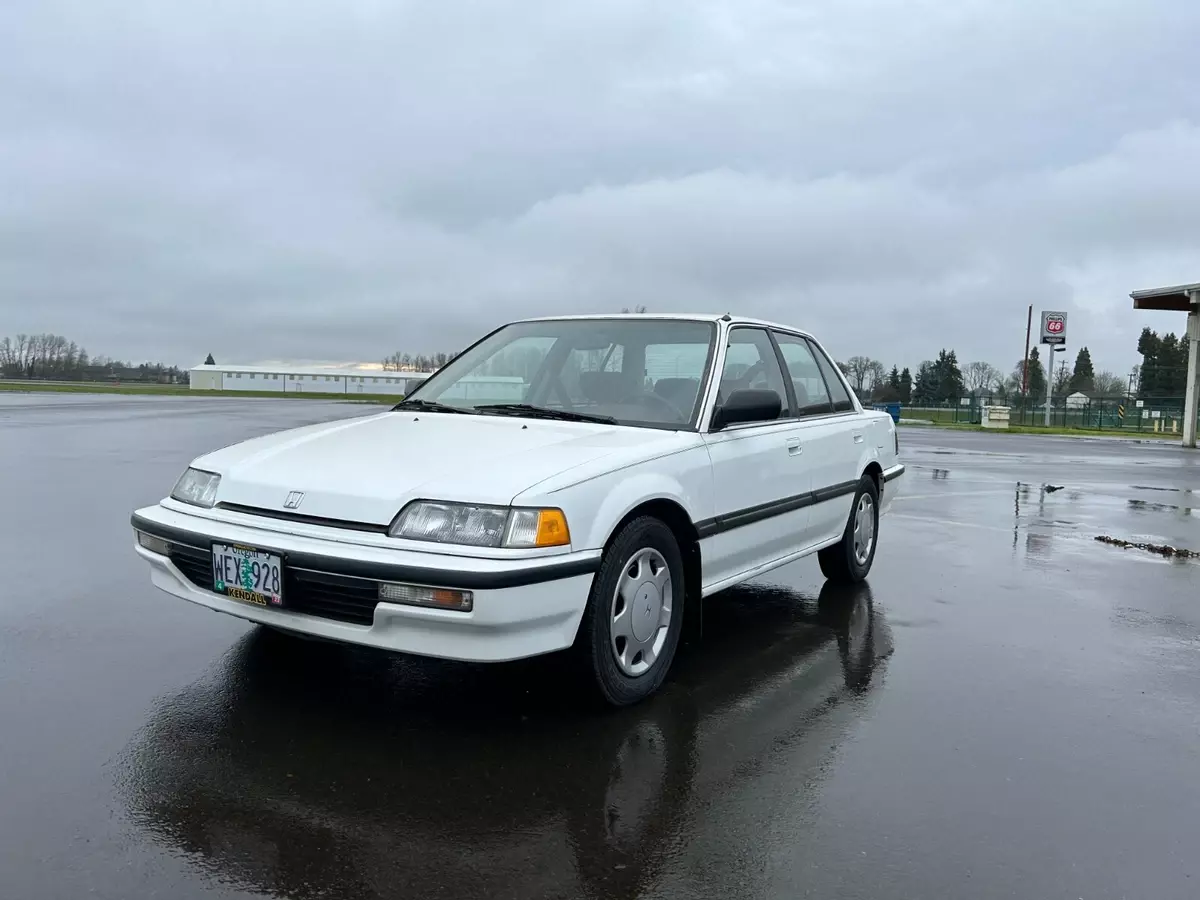 1990 Honda Civic EX 4 Door Auto Wht/Maroon 158K Miles 1990 Honda Civic EX