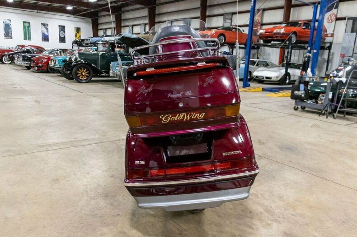 1990 Honda Goldwing - photo 4