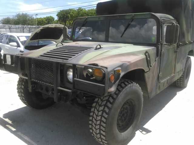 1990 Hummer HMMWV M998 with CLEAR ON-ROAD TITLE 1990 Hummer H1