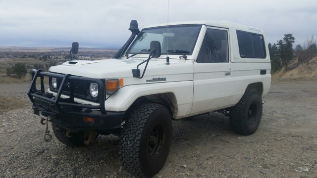 1990 HZJ73 SIX CYLINDER TURBO DIESEL 5 SPEED, White, 2 door, ARB Winch & bumper 1990 Toyota Land Cruiser 70 Series