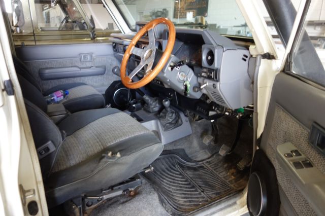 1990 Toyota Land Cruiser 70 Series - photo 5