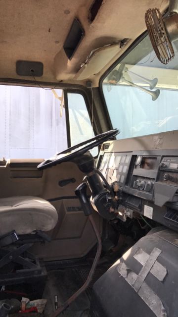 1990 International Harvester 4900 - photo 7