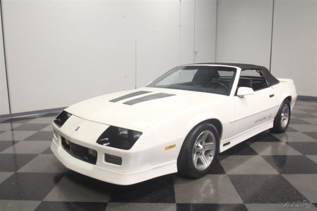 1990 Chevrolet Camaro IROC Z/28 Convertible - photo 12