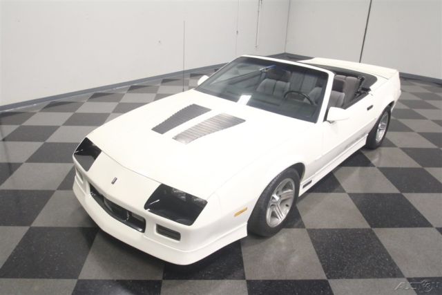 1990 Chevrolet Camaro IROC Z/28 Convertible - photo 9