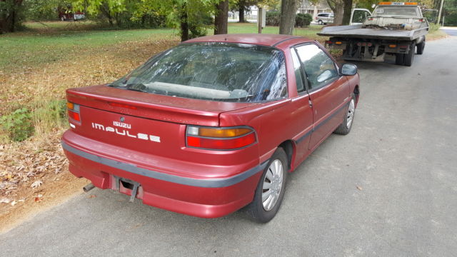 1990 Isuzu Impulse 2 door - photo 4