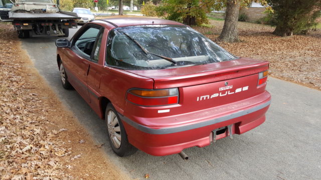 1990 Isuzu Impulse 2 door - photo 5