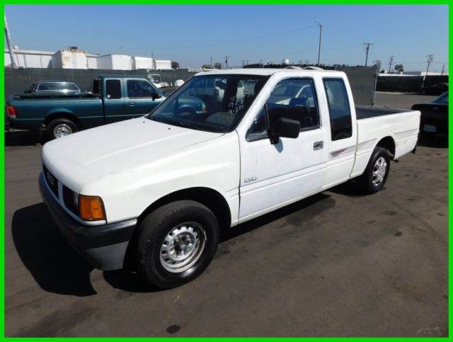 1990 Isuzu pickup S Used 2.6L I4 8V Manual RWD NO RESERVE 1990 Isuzu Pickup S