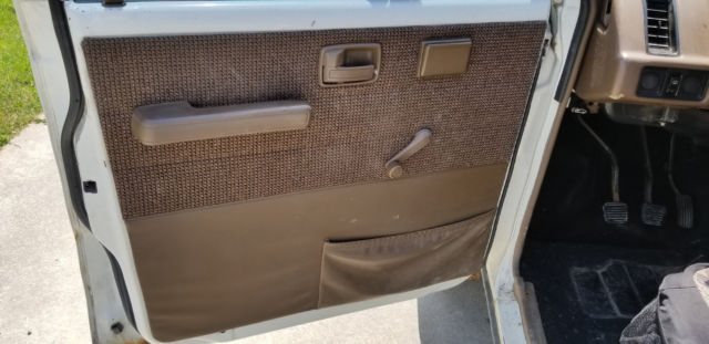 1990 Isuzu Trooper - photo 12