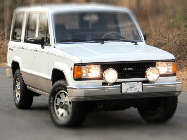1990 ISUZU TROOPER II 4X4 ... 83,416 Original Miles 1990 Isuzu Trooper LS