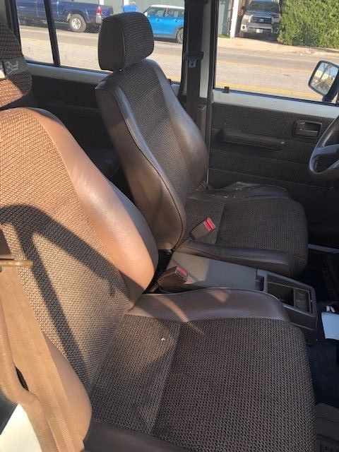 1990 Isuzu Trooper - photo 11