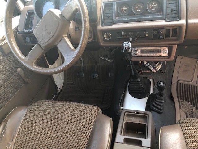 1990 Isuzu Trooper - photo 9