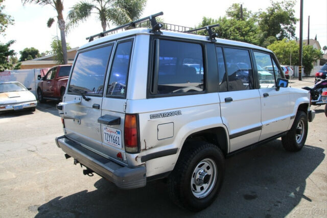 1990 Isuzu Trooper S - photo 5
