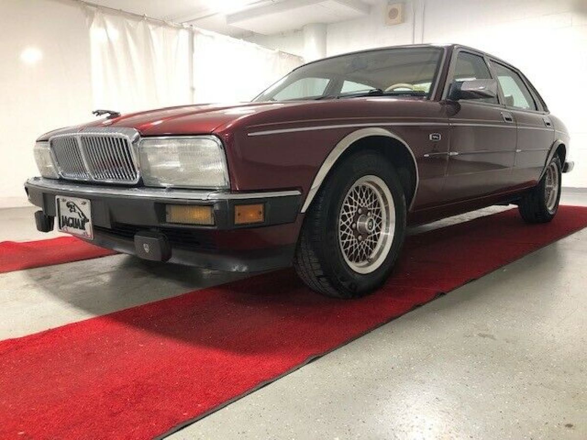 1990 Jaguar XJ Vanden Plas Majestic