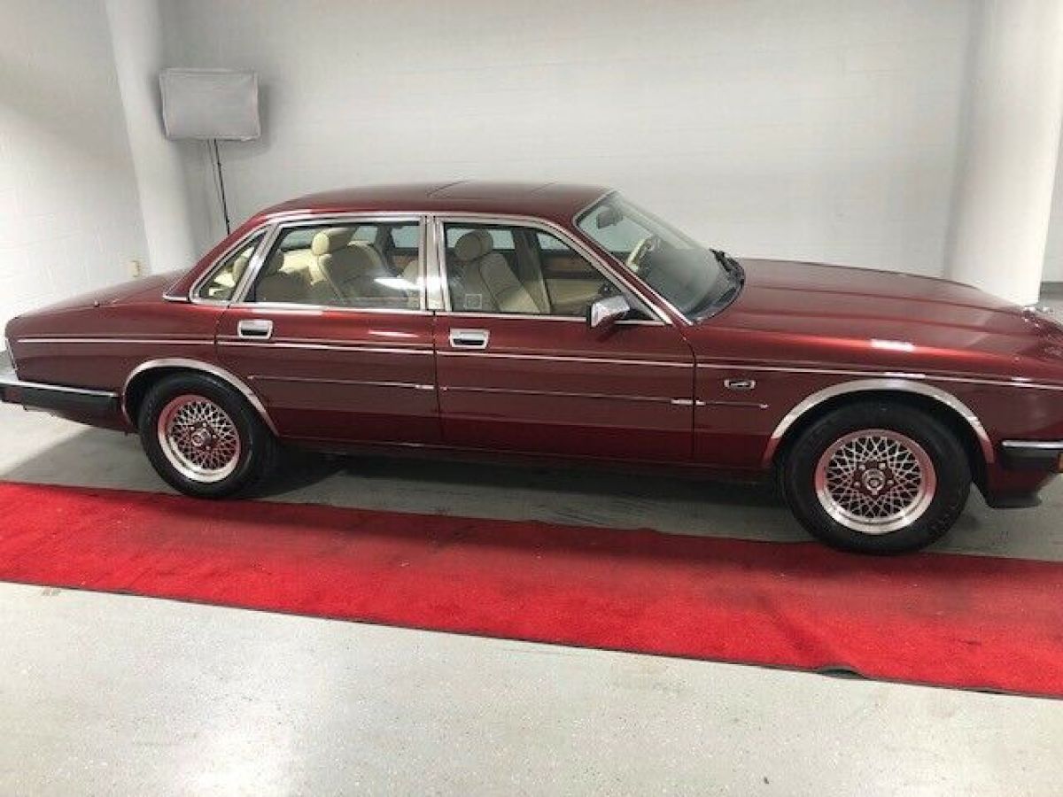 1990 Jaguar XJ Vanden Plas Majestic - photo 13